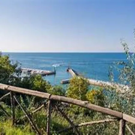 Casa Mare Vallugola Di Gabicce, Vallugola